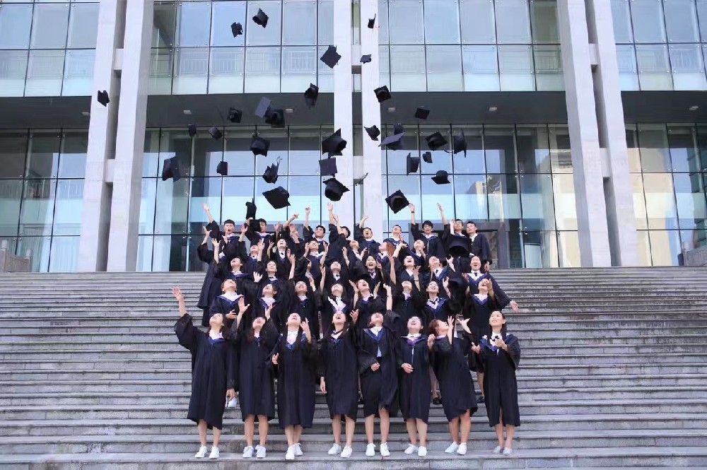 老師，您辛苦啦！