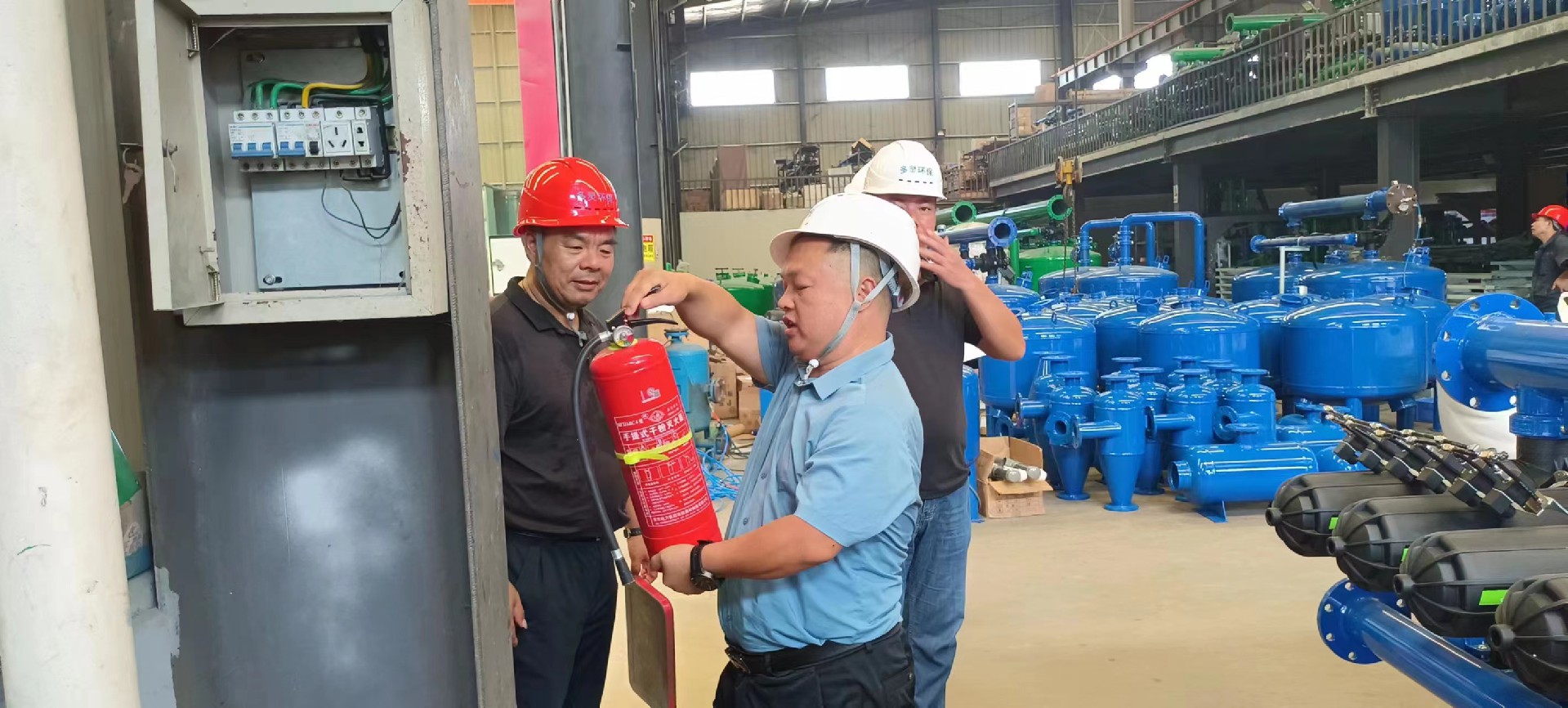 汨羅人大代表一行考察多靈過濾系統(tǒng)科技園 汨羅人大代表一行考察多靈過濾系統(tǒng)科技園